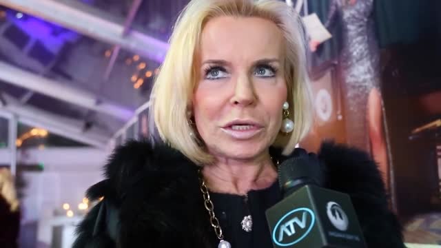 Ewa Bardadin na premierze kalendarza Szlachetna Kobieta  Kasi Paskudy