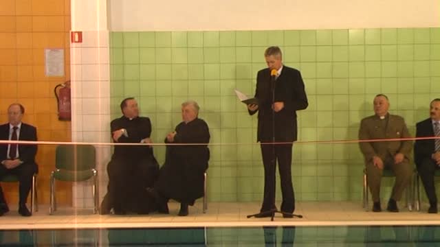 Otwarcie basenu w Nowej Dębie