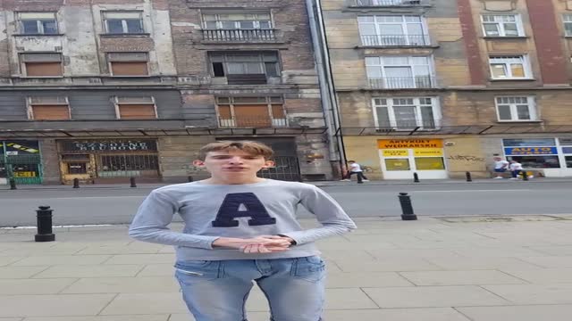 DAMIEN EN ANDRIU RUSZA W MIASTO premiera