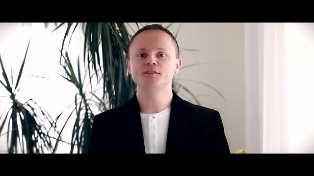 MOŻE TO MIŁOŚĆ WOŁA MNIE