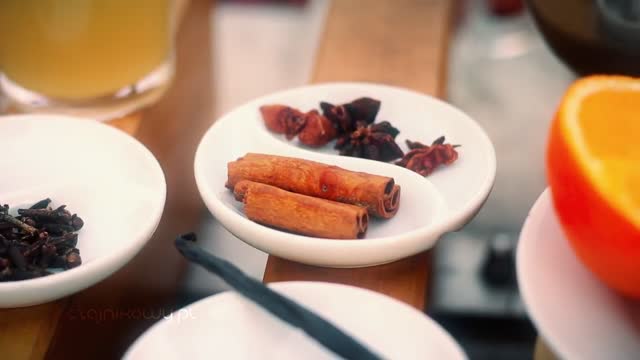 Poncz z herbaty. Przepis najlepszy na poncz